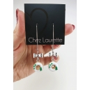 Boucles d'oreille pendantes de Noël - Beignes blancs, billes & sapin verts