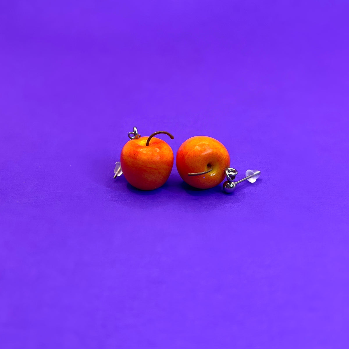 Puces pendantes Pommes