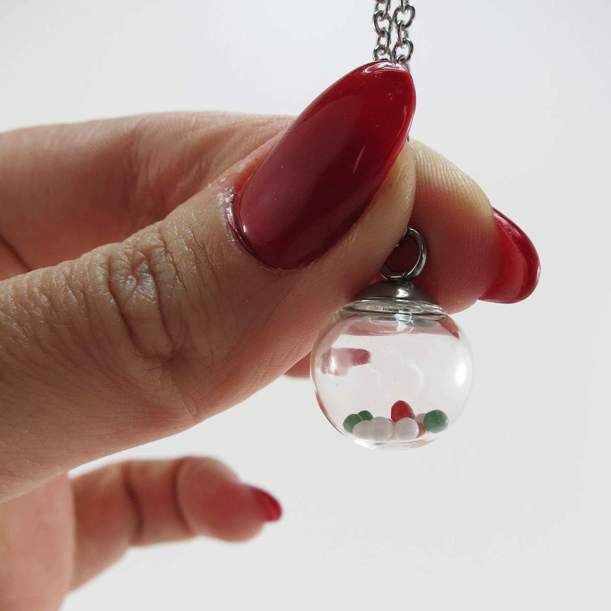 Boule de Noël (1.5cm) & mini billes vert / blanc / rouge